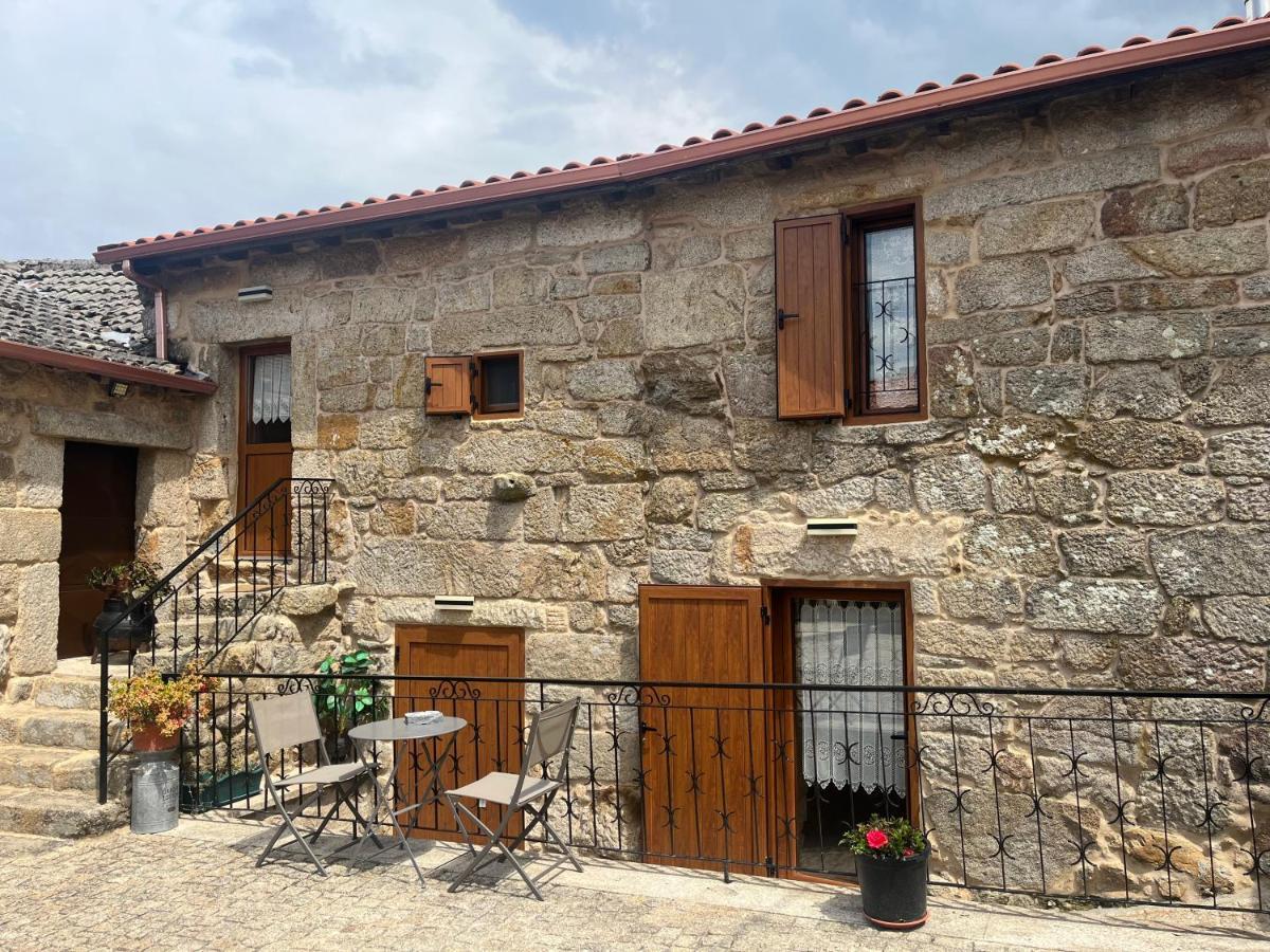 Casinhas Da Capela Vila Tourem Exterior foto